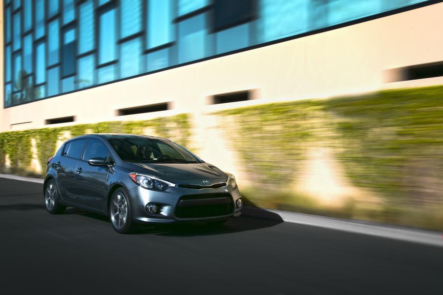  Kia Forte 2013 года  (фото 57 из 62)